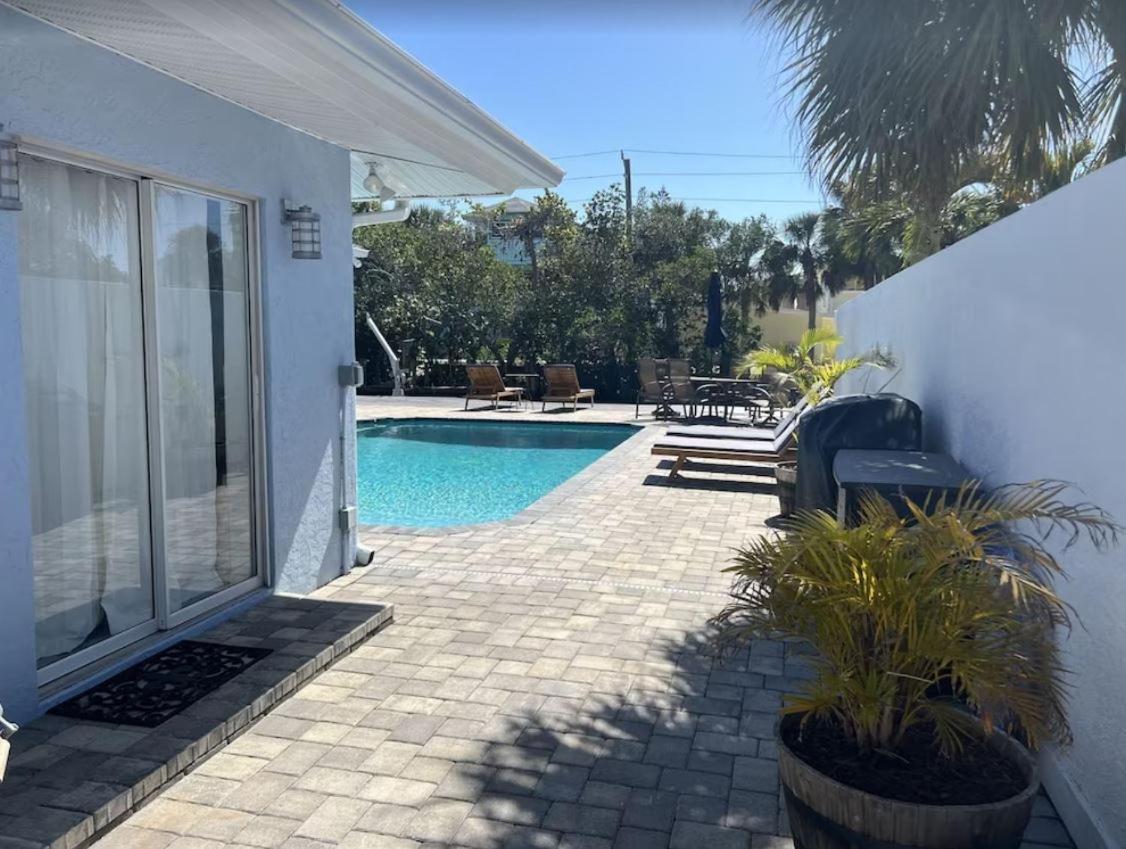Pool/Waterfront Home 5 Min Walk To Siesta Key Village And Beach المظهر الخارجي الصورة