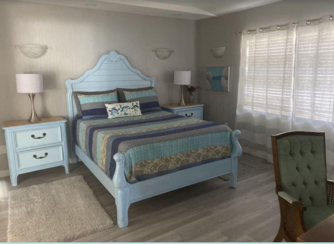 Pool/Waterfront Home 5 Min Walk To Siesta Key Village And Beach المظهر الخارجي الصورة